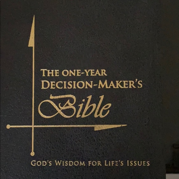 The One Year Decision Makers Bible